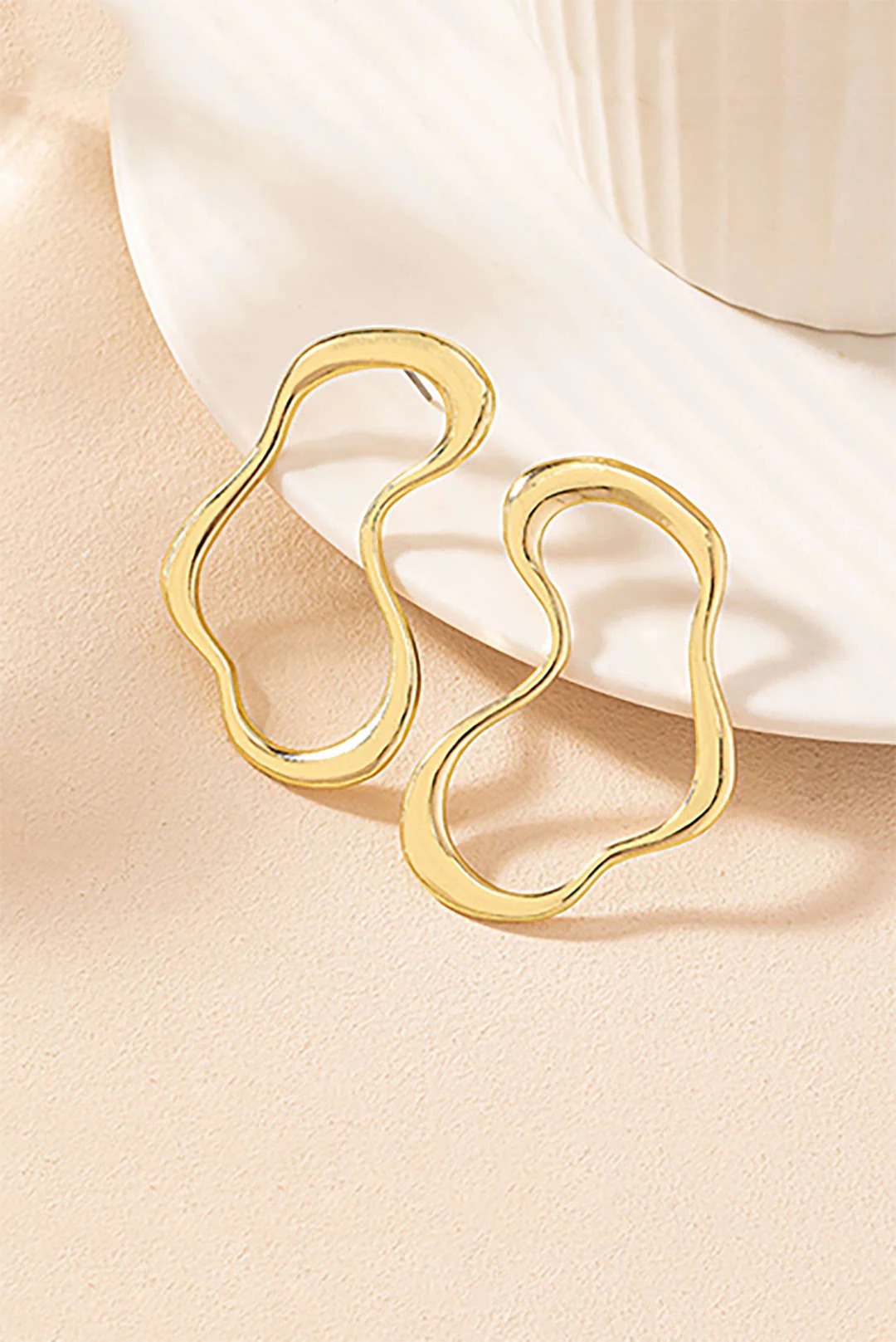Irregular Lines Earrings - Image 2