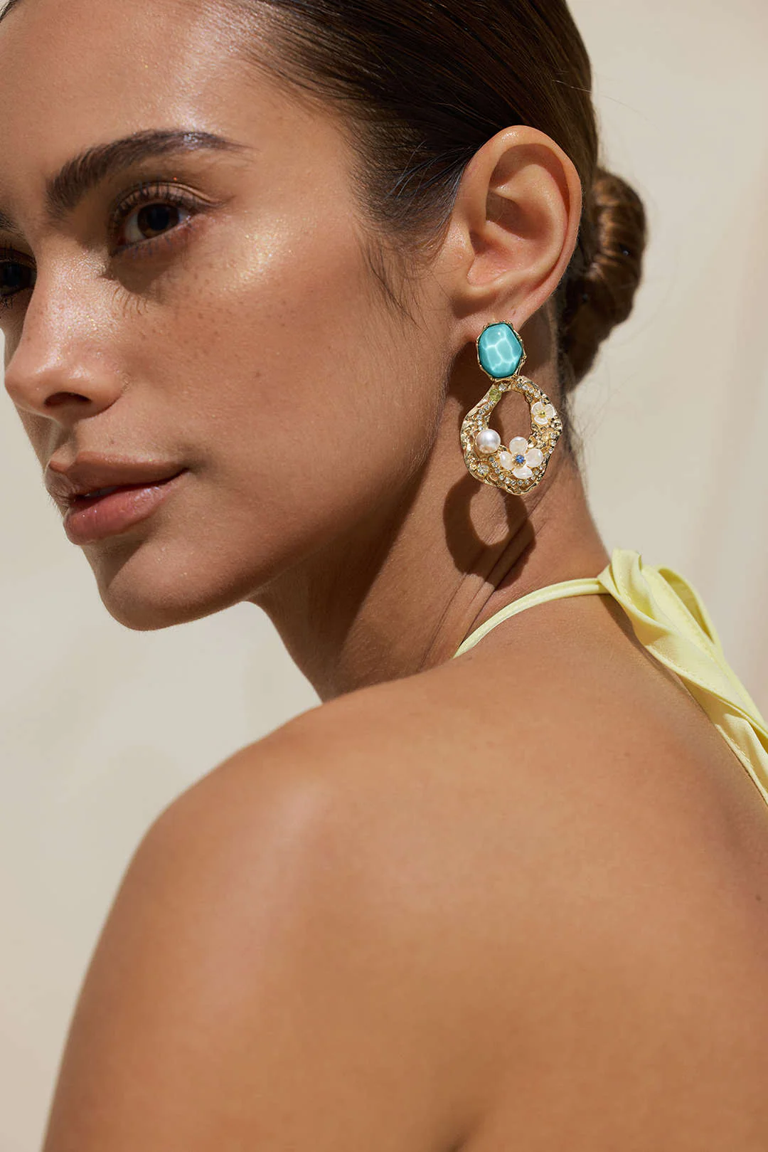Alloy Flower Pearl Irregular Earrings - Image 3