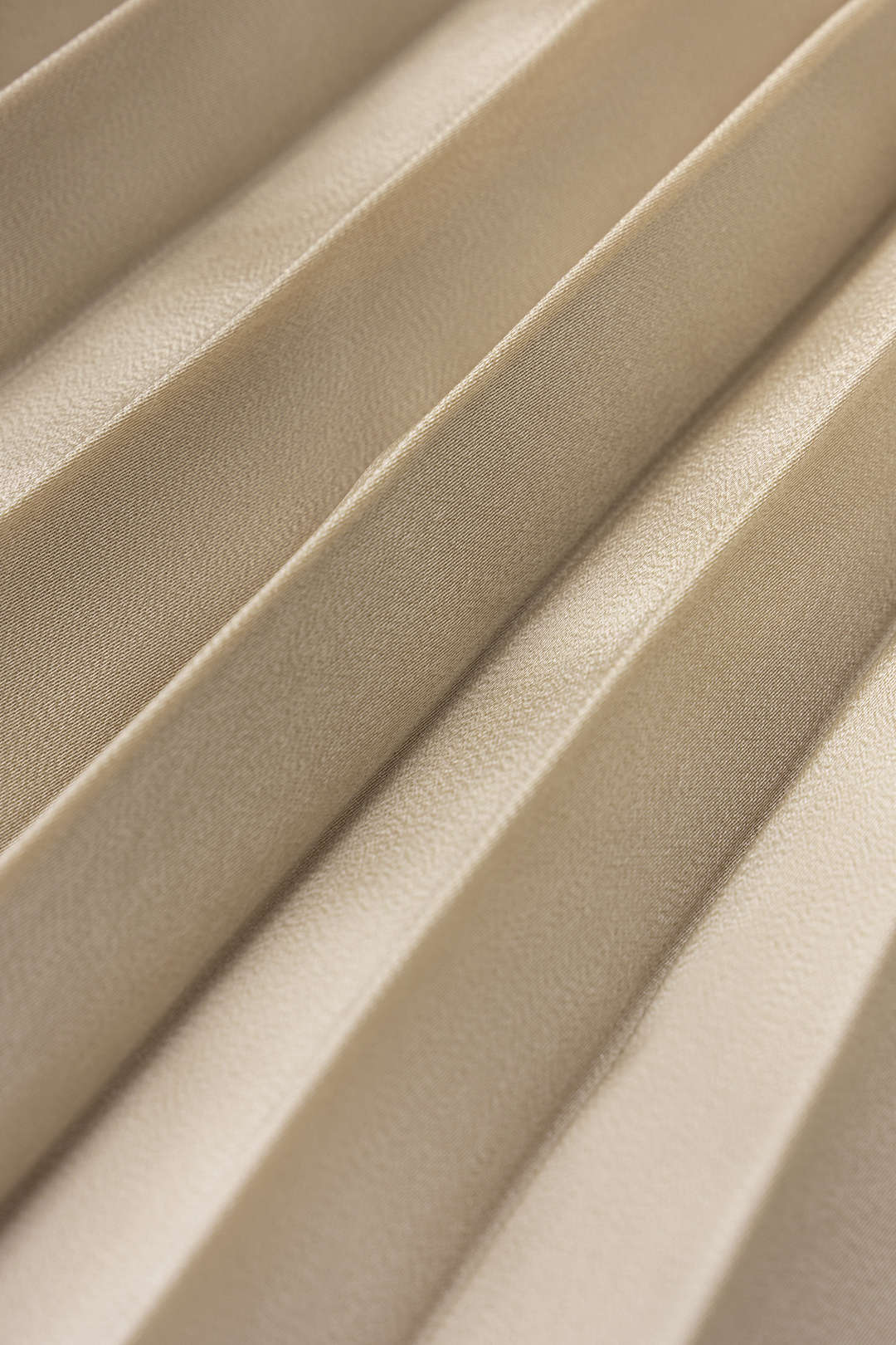 Scallop Edge Pleated Strapless Sleeveless Maxi Dress - Image 4