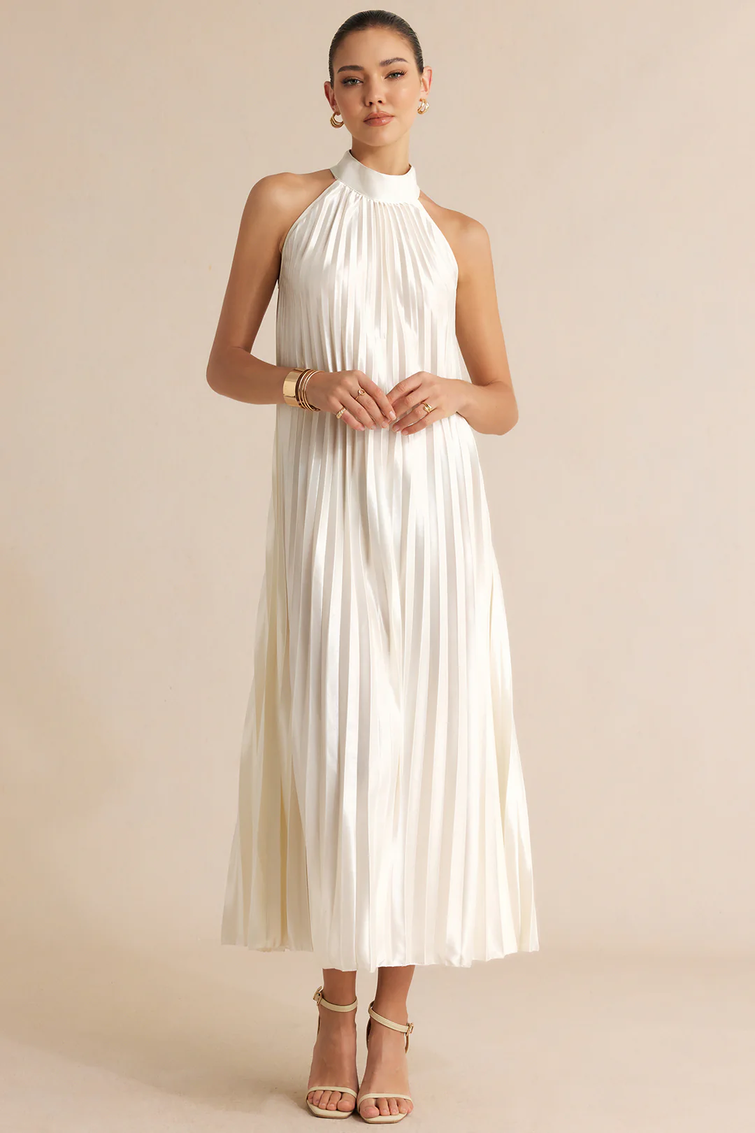 Round Neck Pleated Sleeveless Maxi Dress