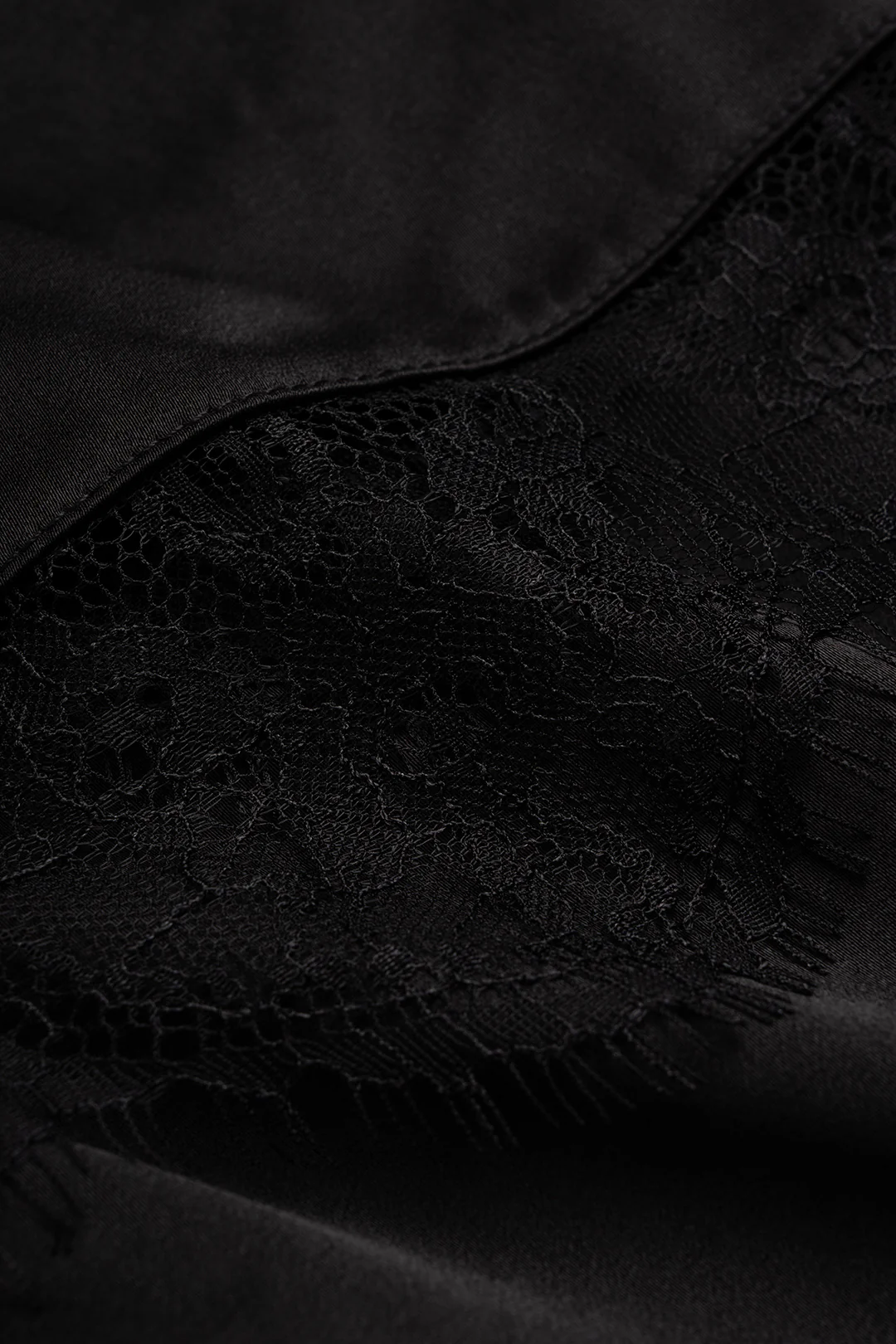 Lace Patchwork Ruched Sleeveless Mini Dress - Image 5