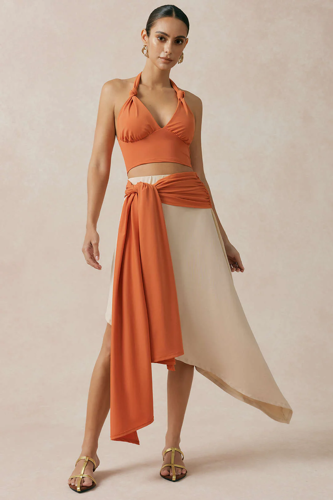 Halter V-Neck Knotted Tank Top And Contrast Asymmetrical Hem Skirt Set - Image 5