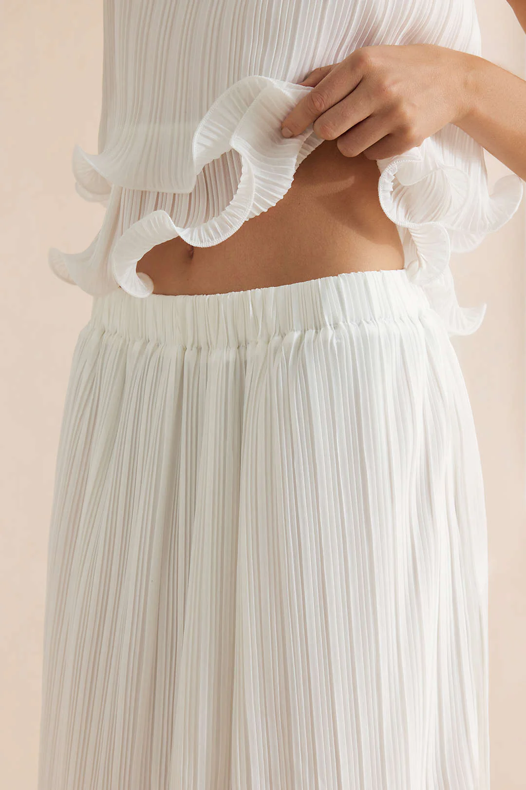 Textured Double Lrayed Cami Top And Skirt Set - Image 4