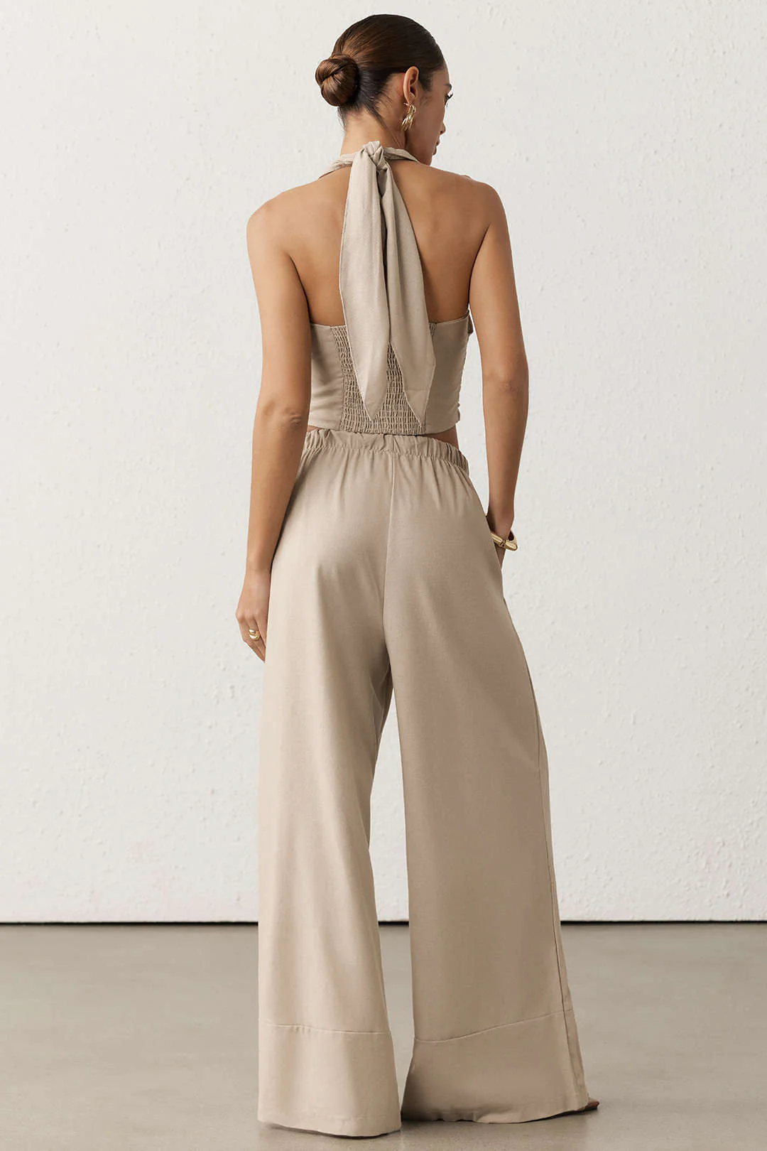 Crossed Halter Neck Ruched Tie-Up Top And Straight Leg Pants Set - Image 5