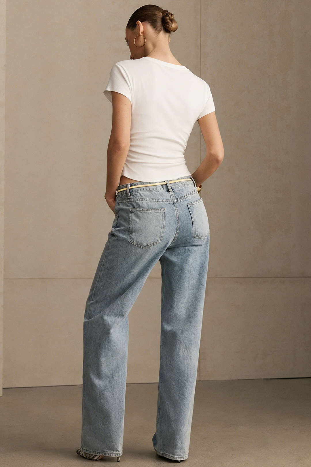 V-Neck Short Sleeve T-Shirt - Image 7