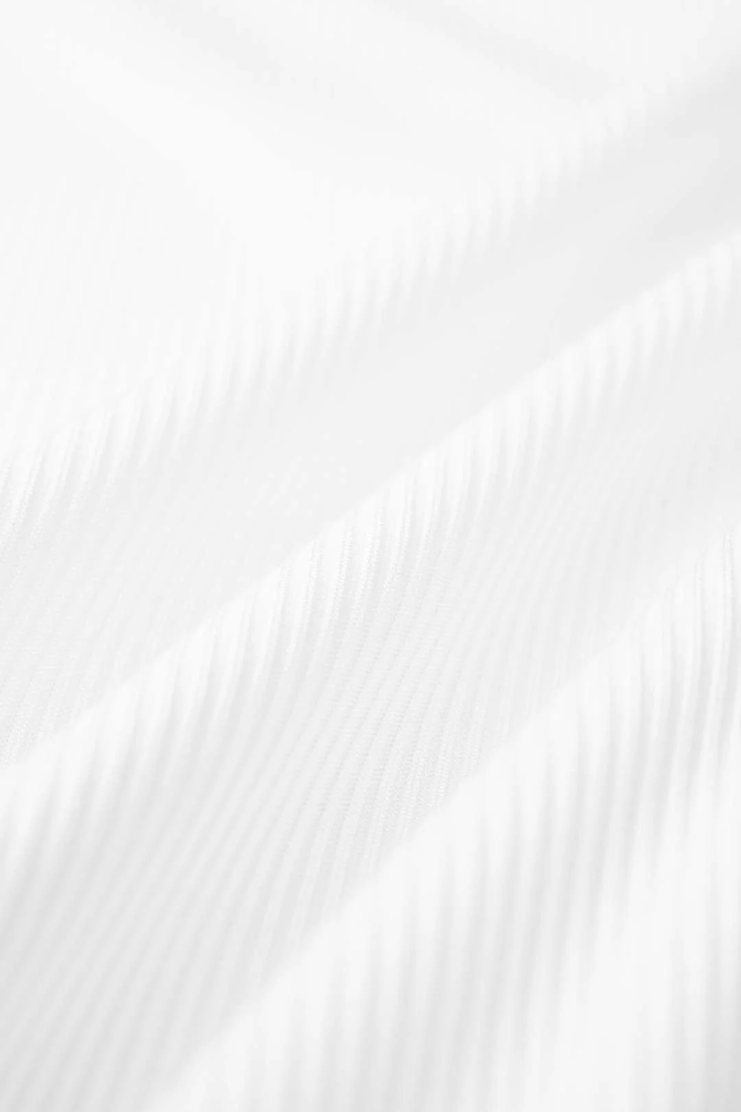 V-Neck Ruched Short Sleeve T-Shirt - Image 3