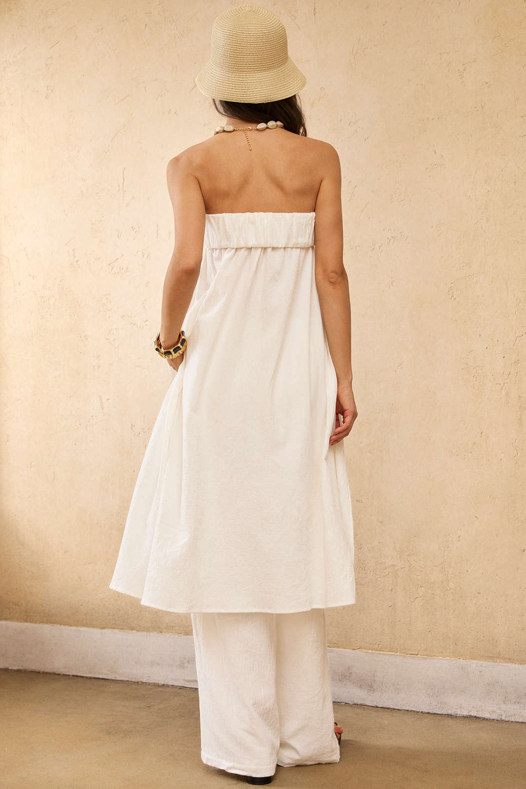 Contrast Binding Ruched Asymmetrical Tube Top - Image 4