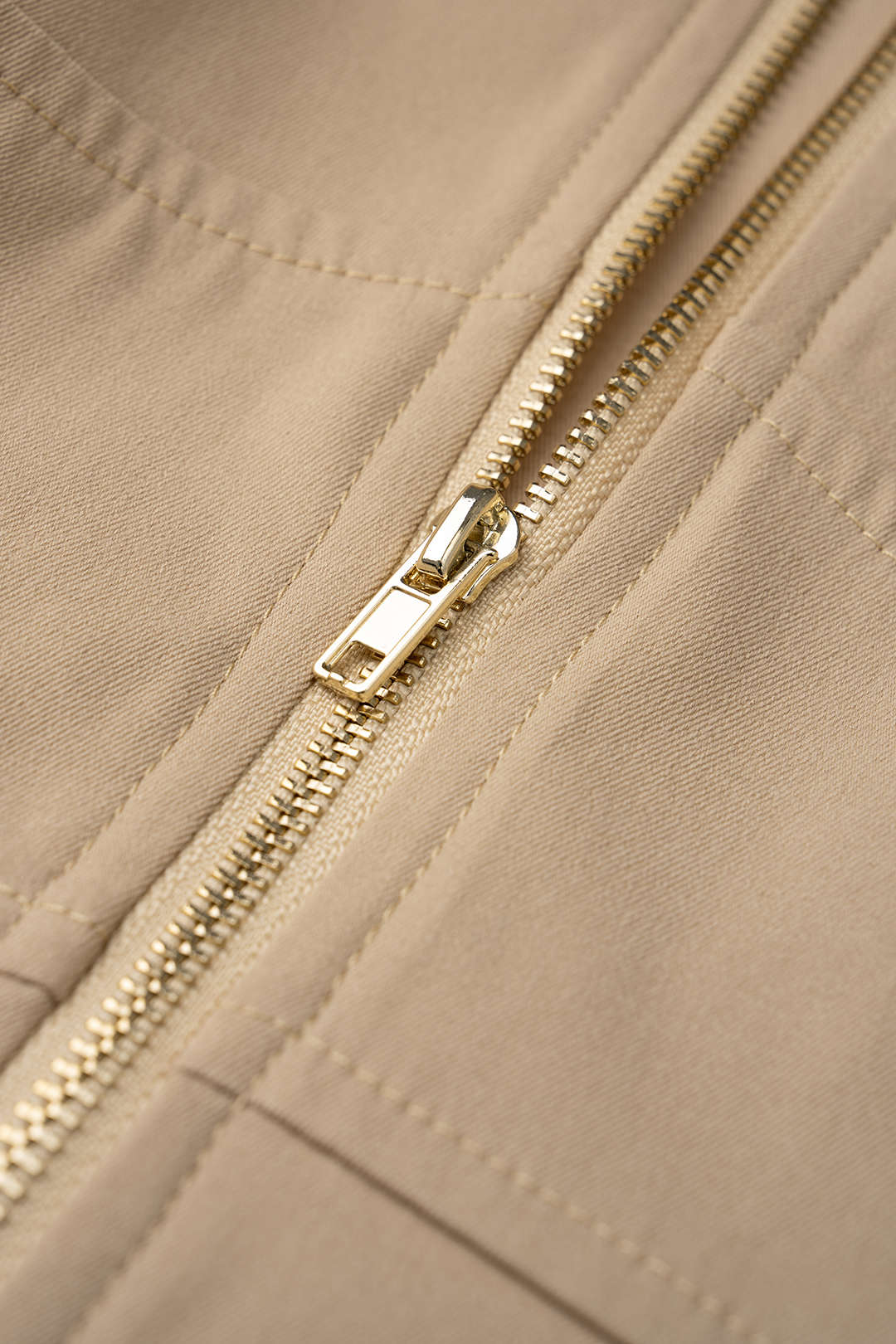 Mock Neck Zipper Sleeveless Jumpsuit - Image 3